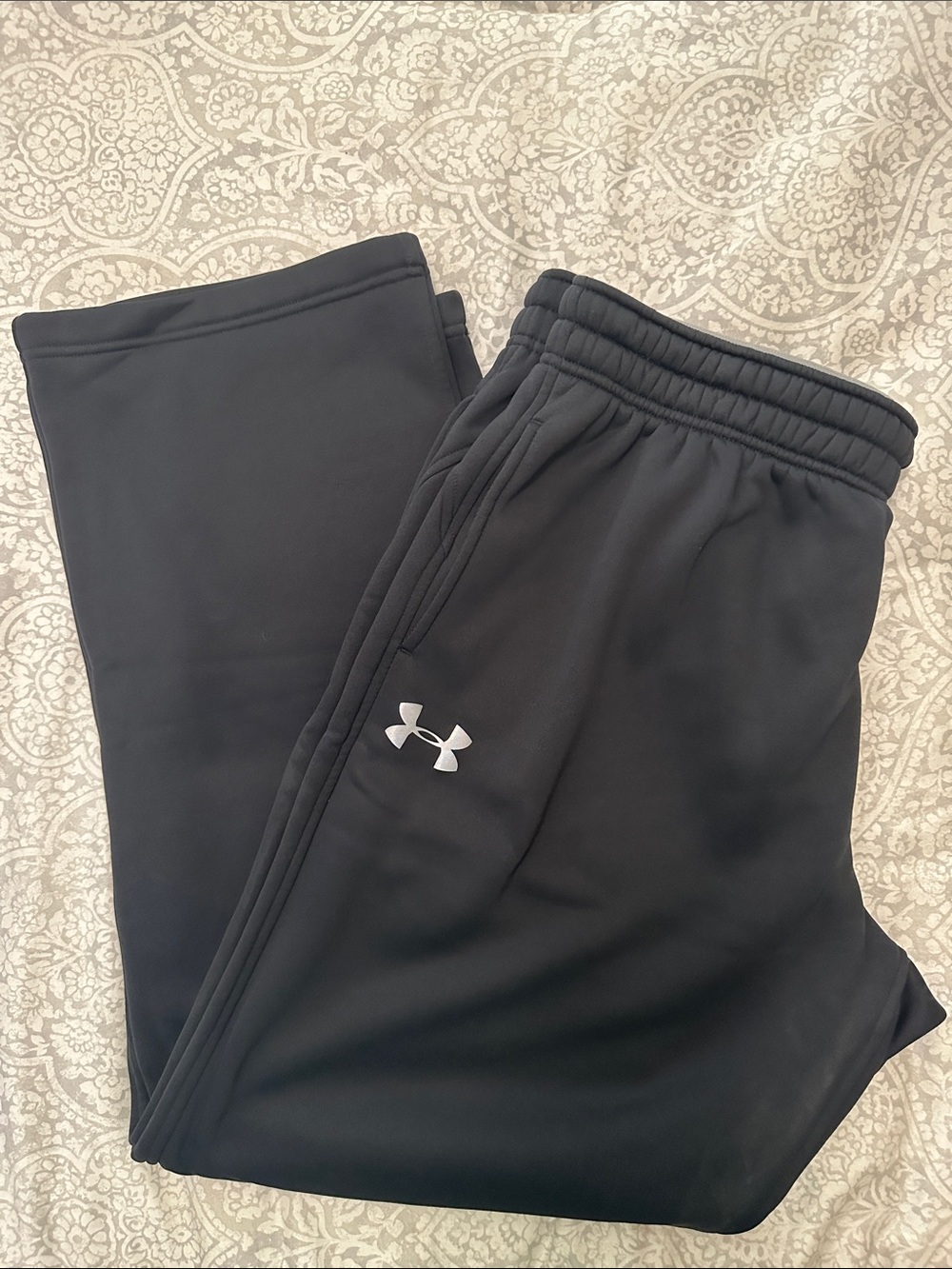 Under Armour Loose Fit Cold Gear Black Jogger Sweatpants with White Logo